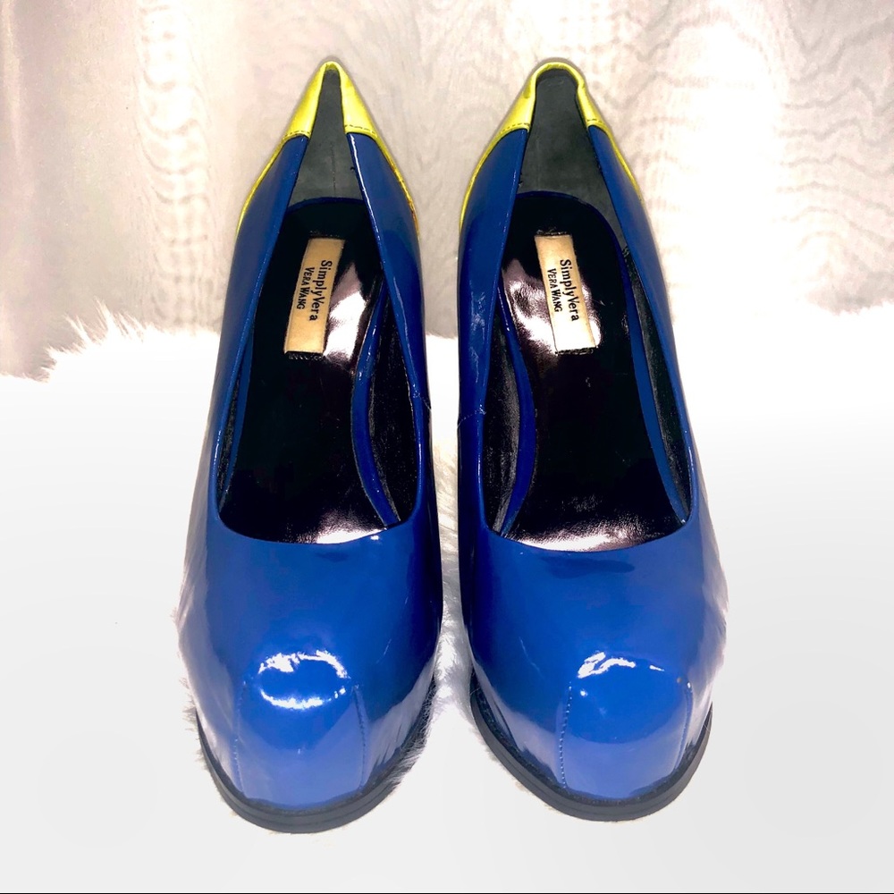 Simply Vera Vera Wang blue and yellow heels 6 1/2
